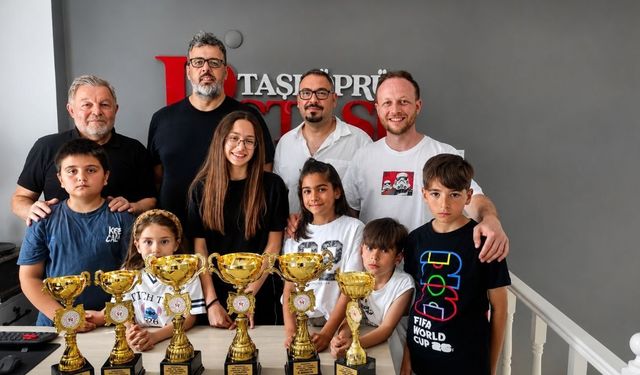 AllStar Spor Kulübü, 6 kupalık başarısını Taşköprü’de paylaştı