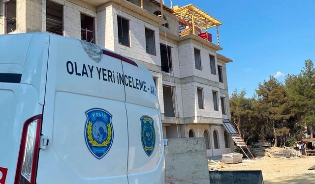 Emniyet binası inşaatında feci olay: Hastaneye kaldırıldı