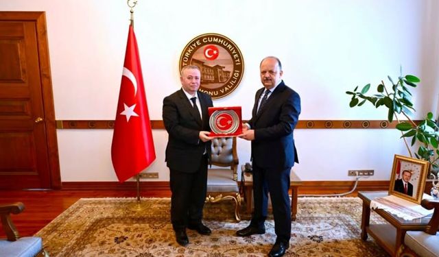 Kastamonu'da Çevre ve Şehircilik İl Müdürü Oktay Marşap'tan Vali Dallı'ya veda ziyareti