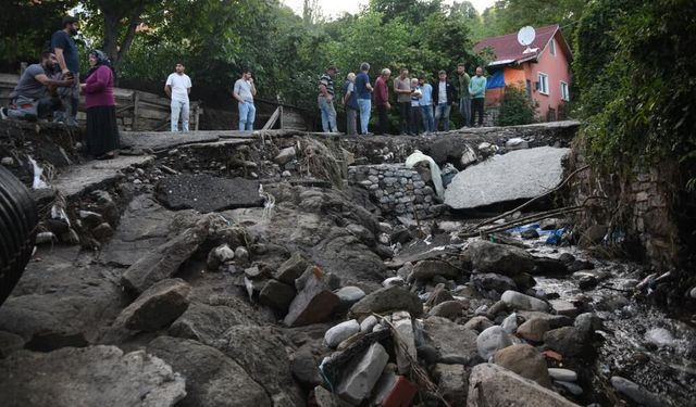 Kastamonu'da turuncu alarm sonrası sel felaketi: Köylerde hasar büyük!