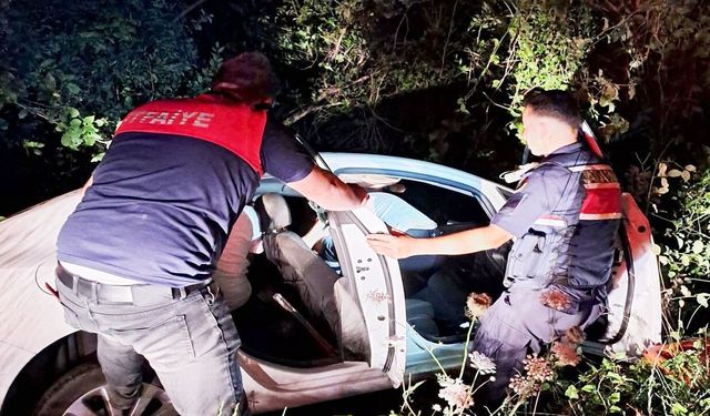 Kastamonu’da virajı alamadı: Otomobil şarampole uçtu