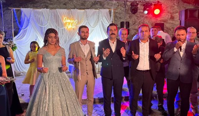 Hanönü’de görkemli nişan: Gecenin sürprizi sahnede yaşandı