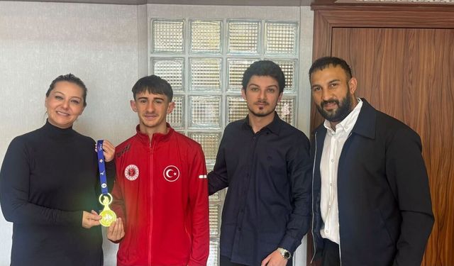 Kastamonu Milletvekili, Taşköprülü Dünya Şampiyonunu ağırladı