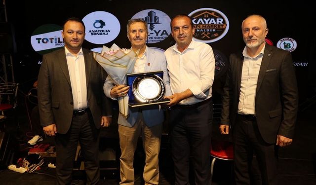 Hanönü’de panayırı anbean aktaran basına plaket
