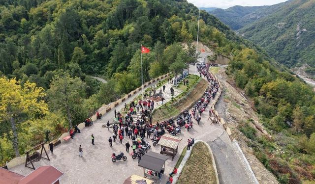 Kastamonu'da İstiklal Yolu’nda tarihe yolculuk: 300’ü aşkın motosikletli katıldı