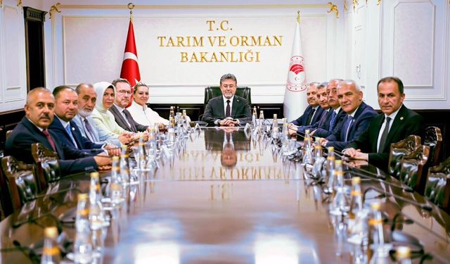 Kastamonu heyetinden Bakan Yumaklı’ya ziyaret