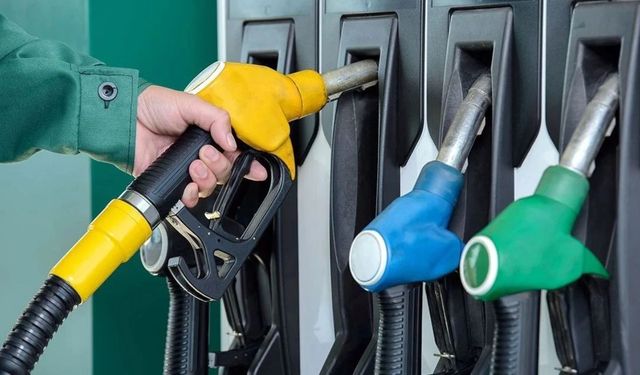 Benzine peş peşe indirim! İşte 22 Ekim güncel akaryakıt fiyatları
