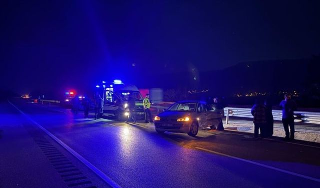 Kastamonu'da korkutan kaza! Otomobil otobüse çarptı: 2 yaralı