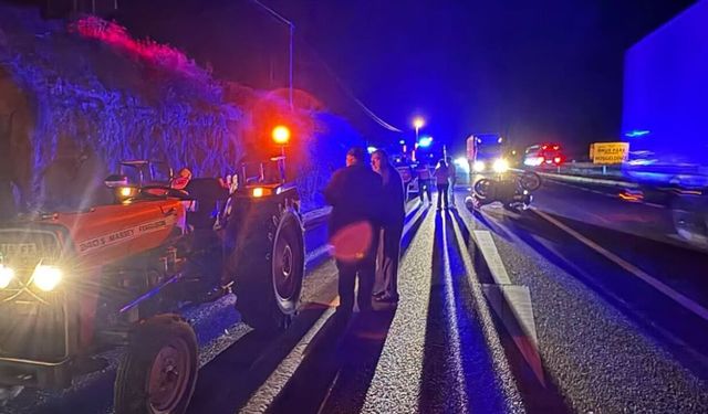 Tosya D100’de korkutan kaza! Traktör ve motosiklet çarpıştı