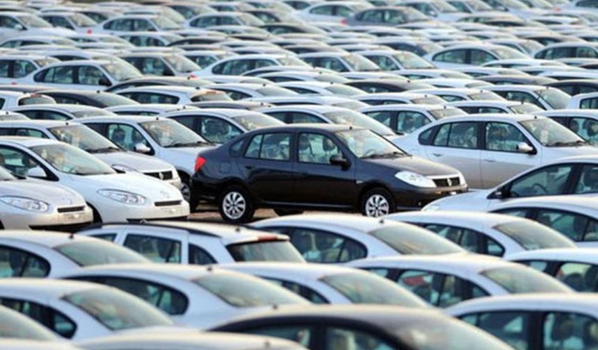Otomobil piyasasına darbe: İkinci el araçlar bollaşıyor, fiyatlar düşüyor!