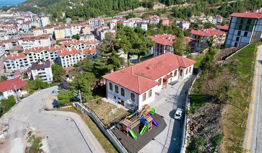 Selde yıkılan ve hayatını kaybeden çalışanın adının verildiği anaokulu, yeniden eğitime başladı
