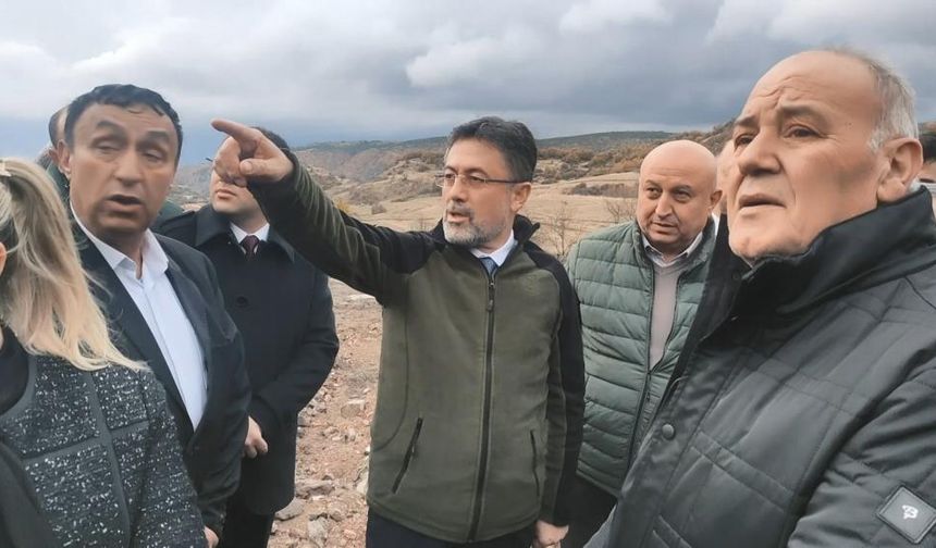Bakan Yumaklı, 53 ev, ahır ve samanlığın yandığı köyde