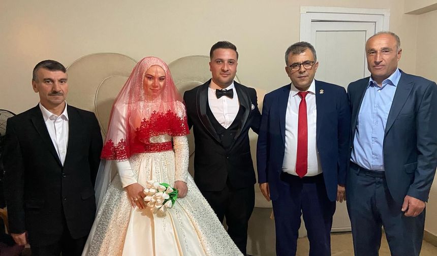 Gamze ile Ufuk Dünya Evine Girdiler 