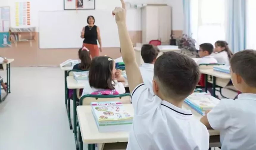 Milli Eğitim Bakanlığı, sınıf annesi uygulamasını yasakladı