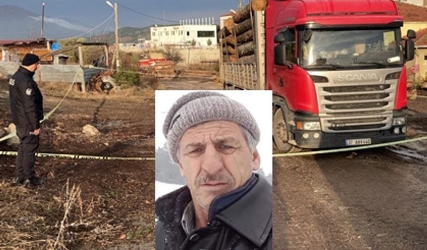Feci olay...! Üzerine tomruk düşen kamyon sürücüsü hayatını kaybetti!