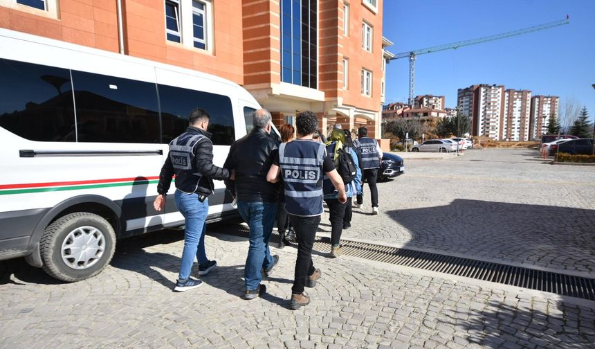 Kastamonu'da fuhuş baskını: 2 tutuklama!