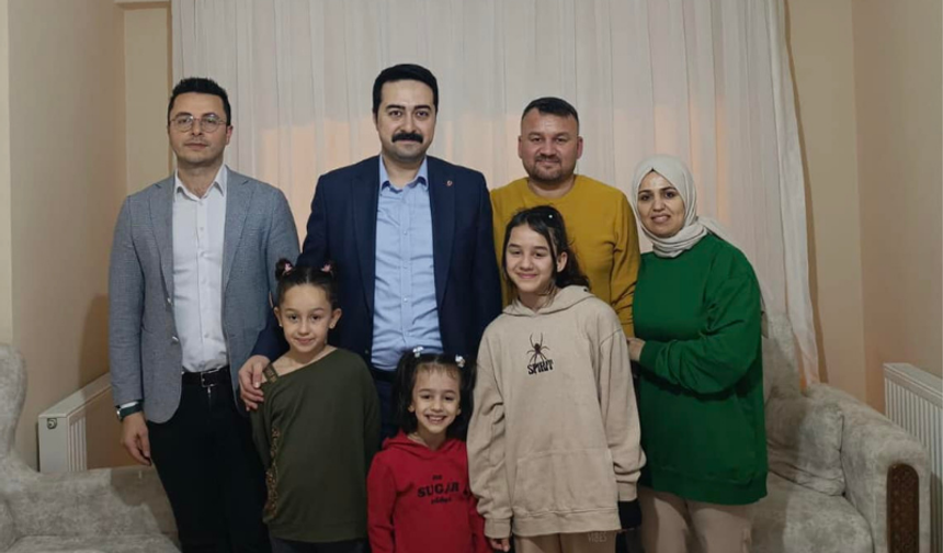 Taşköprü Kaymakamı Özen ve SYDV Müdürü Çelik, Erdem ailesinin misafiri oldu