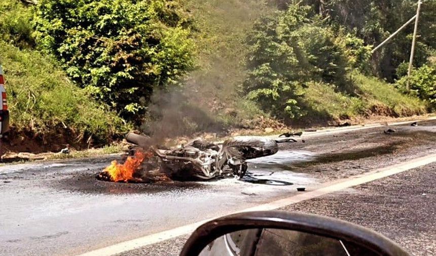Kastamonu'da kahreden kaza! Motosiklet alev aldı, sürücü hayatını kaybetti! Detaylar haberimizde