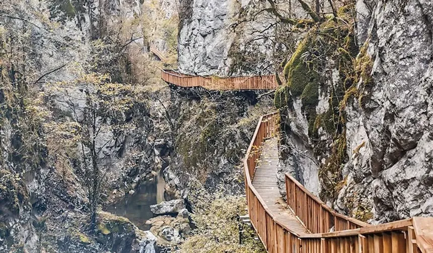 İlçe için uyarı geldi: Kastamonu'da kanyon bugün ziyarete kapatıldı!