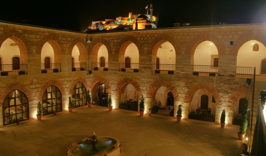 Kastamonu'da 20 yıllık işletme diken üstünde: Kurşunlu Han kapatılacak mı?