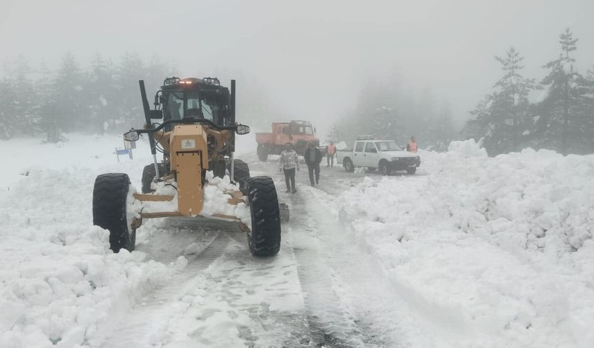 Kastamonu'da 19 köy yolu ulaşıma kapandı!