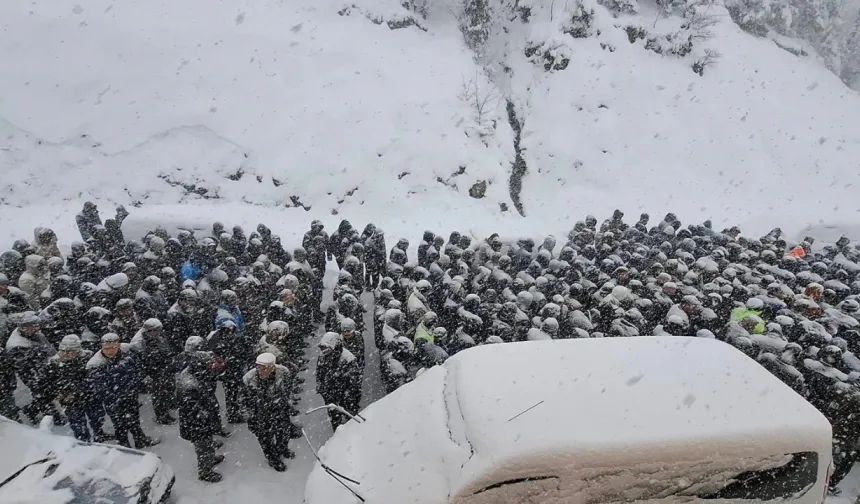 Kastamonu'daki trafik kazasında hayatını kaybetti: Son yolculuğuna uğurlandı!