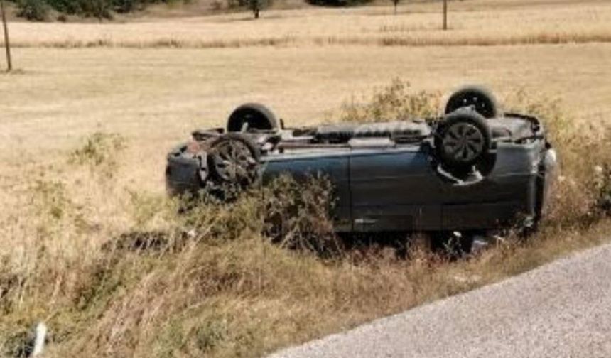 Kastamonu’da feci kaza: Mıcıra kapılan araç takla attı!