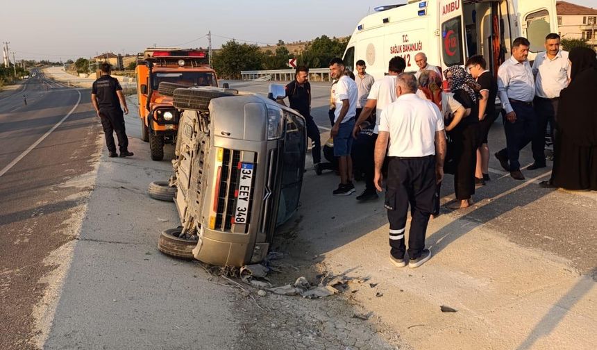 Taşköprü'de feci kaza: Araç devrildi, 1 kişi araçta sıkıştı!
