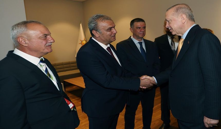 Kastamonu’da AK Parti rozeti takan başkan konuştu
