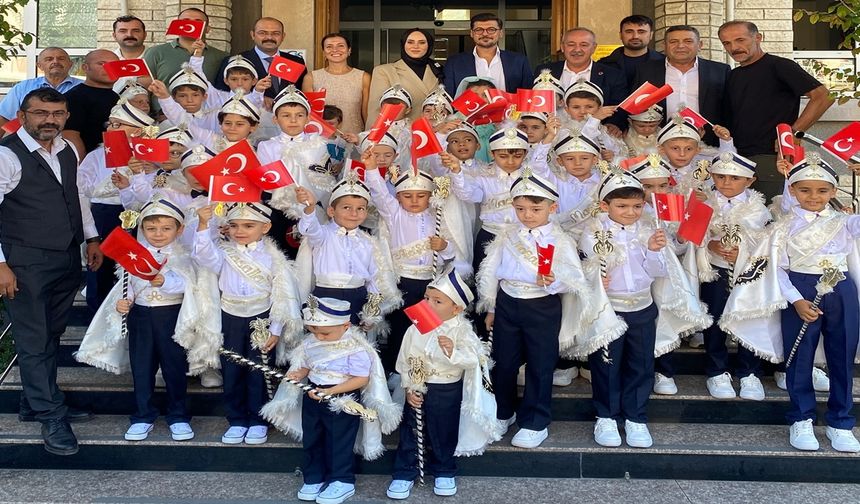 Tosya’da bugün bayram havası var: 32 çocuk sünnet ettirildi