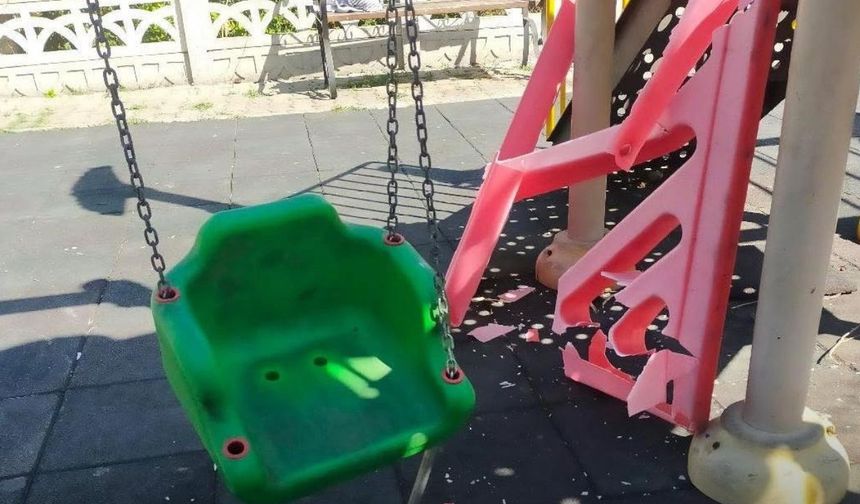 Vatandaşlar isyan etti: Kastamonu’da çocuk parkı kullanılamaz hale geldi