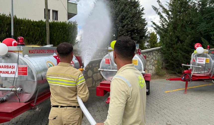 Kastamonu'da yangınlar için yeni hamle: 3 ton kapasiteli 16 su tankeri dağıtıldı