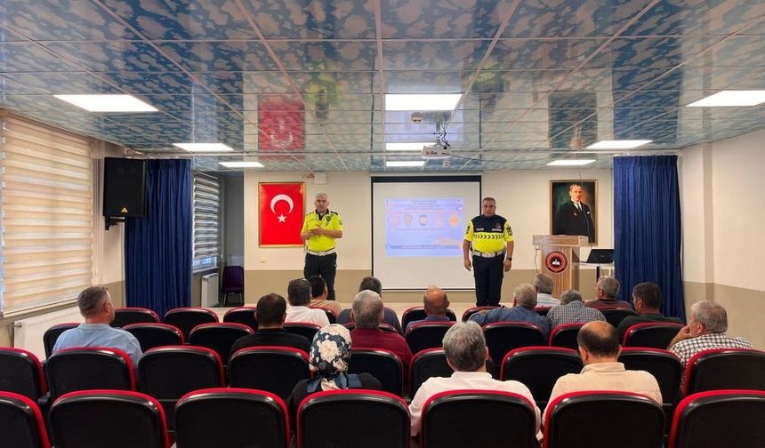Kastamonu’da okul servisleri denetlendi, şoförlere eğitim verildi