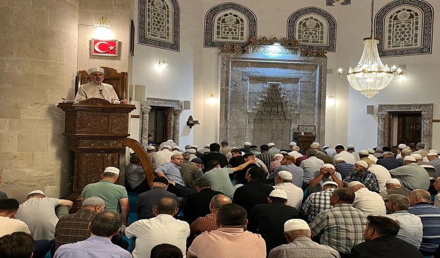 Kastamonu’da Mevlid Kandilinde camiler dolup taştı