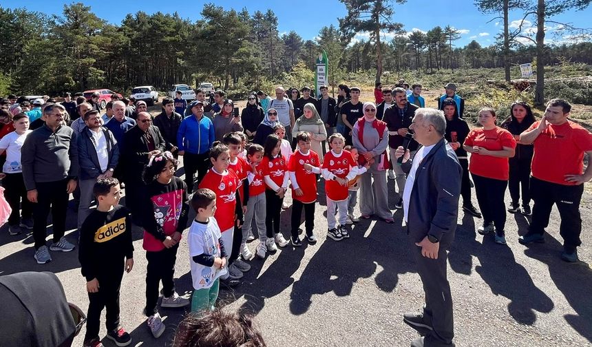 Kastamonu’da Aileler ve Çocuklardan Sonbaharda Doğa Yürüyüşü