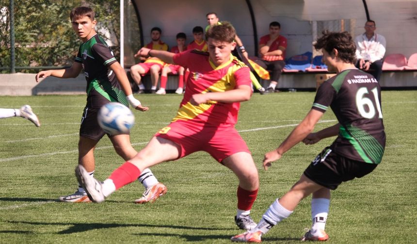 Taşköprüspor ve İnebolu 9 Haziran Spor Kulübü Berabere Kaldı