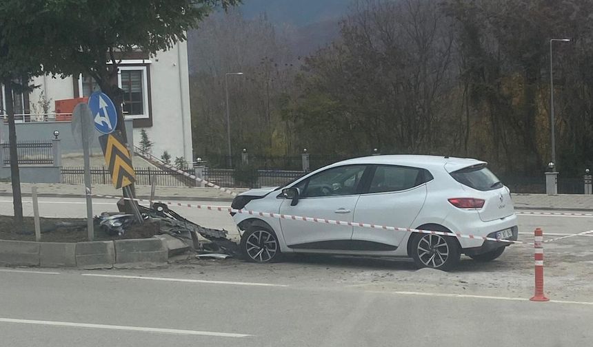 Ankara'dan dönüyorlardı! Hanönü'de kaza yaptılar: 2 kişi yaralandı!