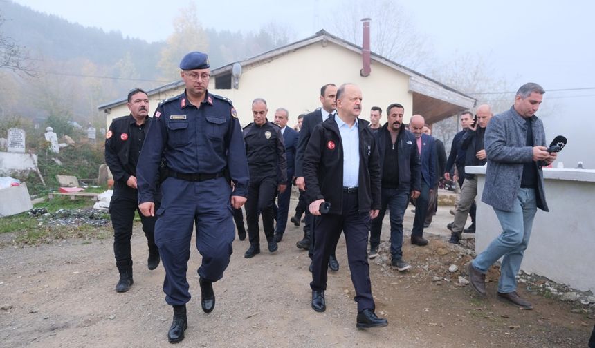 Kastamonu Valisi Dallı'dan yeni açıklama: 'Tüm ihtimalleri değerlendiriyoruz'