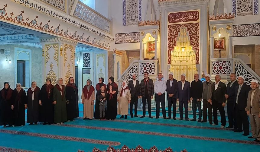 Hanönü’nden 31 Kişilik Umre Kafilesi Dualarla Uğurlandı