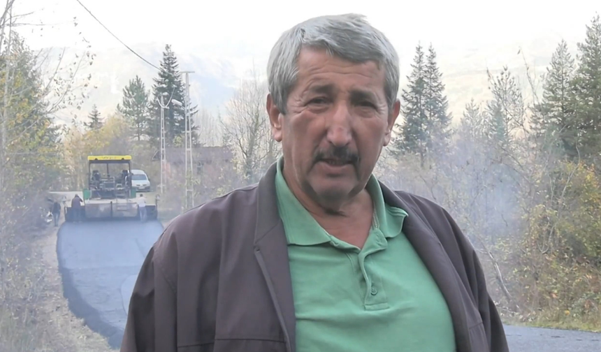 Kastamonu'da yollar iyileştiriliyor: Köy muhtarı da teşekkür etti!