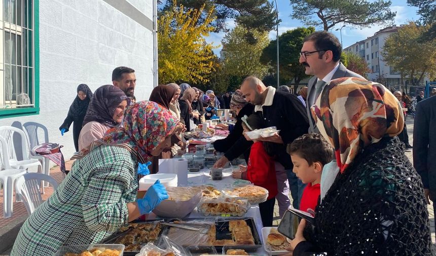 Taşköprü'de Öğrenciler Yararına Kermes Düzenlendi