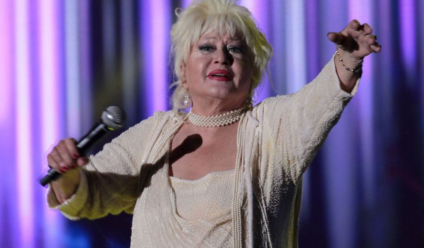 Türk Sanat Müziğinin Efsane İsmi Yoğun Bakımda