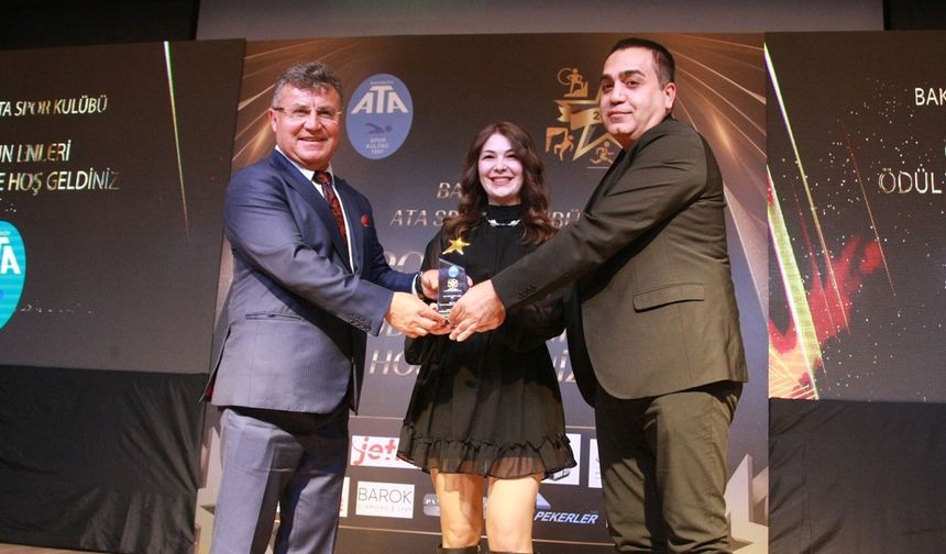 Kastamonulu Gazeteci Beyza Betül Cihan, 'Yılın En Başarılı Muhabiri' Ödülü Aldı