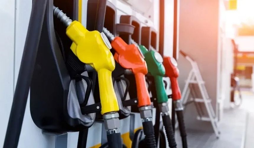 Motorinden sonra benzine de indirim yolda: Tarih netleşti