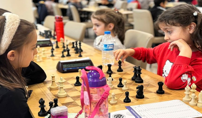 Kastamonu'da Küçükler ve Yıldızlar Satranç İl Birinciliği Yapıldı