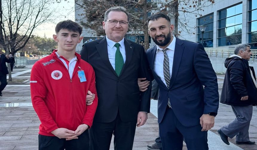 Taşköprülü Eren, Avrupa’nın en iyilerini yendi: Sevgilioğlu’ndan tebrik