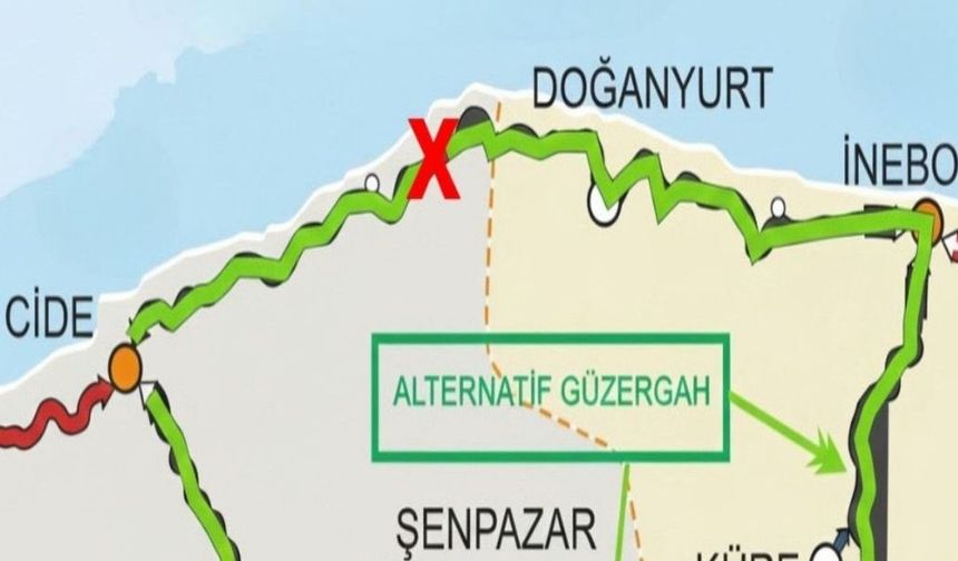 Kastamonu’nun ilçe yolunda heyelan: Ulaşım geçici olarak kapatıldı