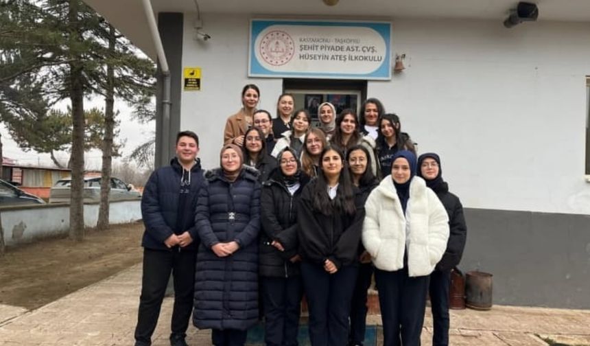 Taşköprü’de okuma seferberliği: Kardeş okul kütüphanesi güçlendi