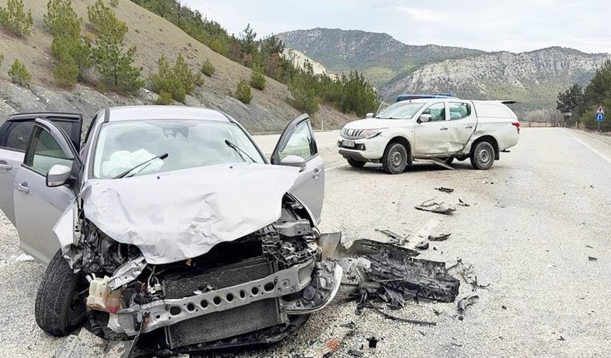 Kastamonu'da Feci Kaza: Eski Belediye Başkanı Yaralandı