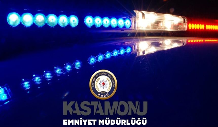 Kastamonu’da kaçakçılık operasyonu! Araçtan telefon deposu çıktı